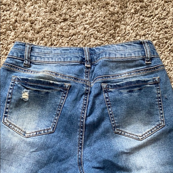 Distressed denim jeans - Picture 8 of 13